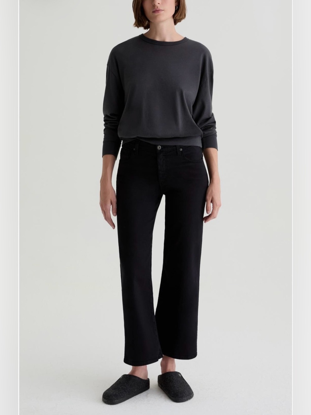AG SAIGE MID RISE ANKLE WIDE LEG JEAN IN SUPER BLACK SIZE 26